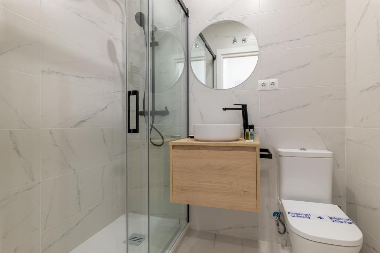 2 Bedrooms 2 Bathrooms Furnished - Retiro - Refurbished - Mintystay マドリード エクステリア 写真