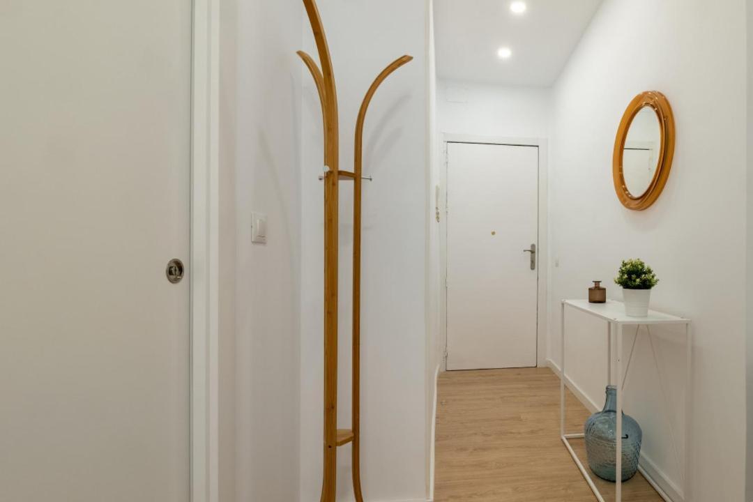 2 Bedrooms 2 Bathrooms Furnished - Retiro - Refurbished - Mintystay マドリード エクステリア 写真