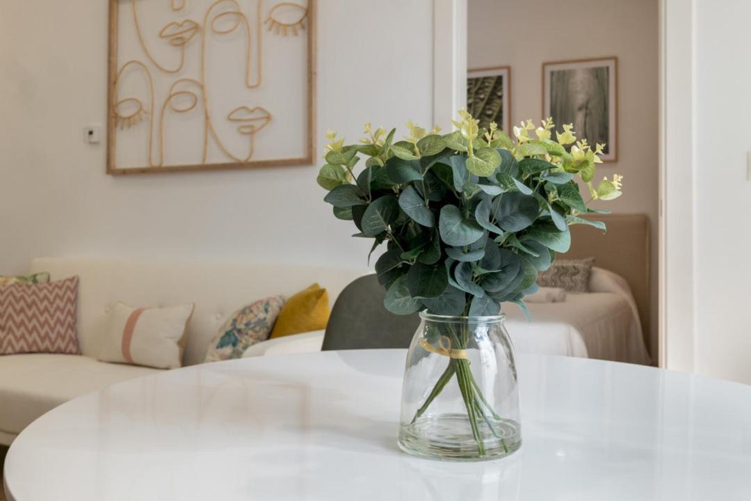2 Bedrooms 2 Bathrooms Furnished - Retiro - Refurbished - Mintystay マドリード エクステリア 写真